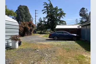 8720 Highway 238, Jacksonville, OR 97530 - Photo 36