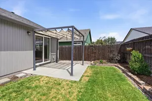 518 Woodlark Dr, Medford, OR 97501 - Photo 20