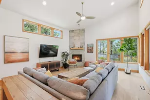 19536 E Campbell Rd, Bend, OR 97702 - Photo 8