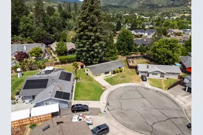 1950 NW Michelle Way, Grants Pass, OR 97526 - Photo 42