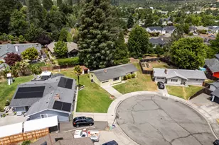 1950 NW Michelle Way, Grants Pass, OR 97526 - Photo 42