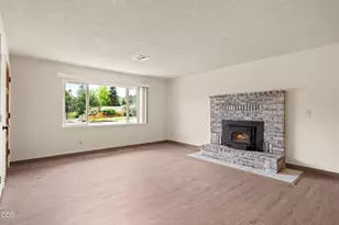 1950 NW Michelle Way, Grants Pass, OR 97526 - Photo 4