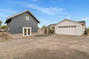 8131 NW 7th, Terrebonne, OR 97760 - Photo 2