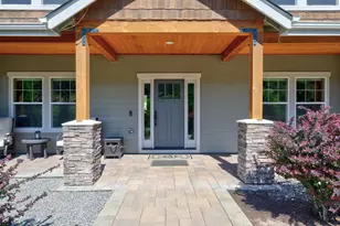 2269 NW Putnam Rd, Bend, OR 97703 - Photo 4