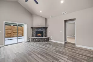 20587 SE Nina Ave, Bend, OR 97702 - Photo 16