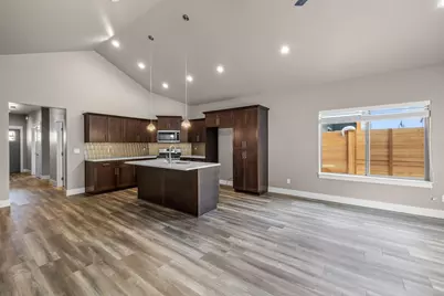 20587 SE Nina Avenue #356, Bend, OR 97702 - Photo 12