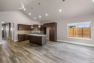 20587 SE Nina Ave, Bend, OR 97702 - Photo 12