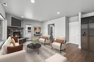 20599 Kira Dr, Bend, OR 97702 - Photo 2