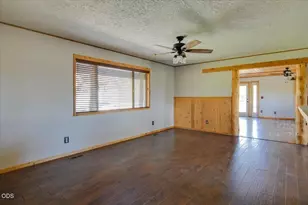 8516 NE 33rd St, Terrebonne, OR 97760 - Photo 4