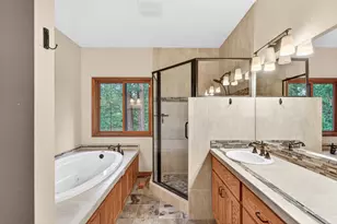2365 Eastside Rd, Jacksonville, OR 97530 - Photo 28