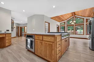 2365 Eastside Rd, Jacksonville, OR 97530 - Photo 10