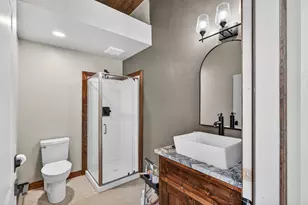 2365 Eastside Rd, Jacksonville, OR 97530 - Photo 44