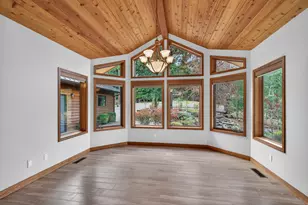 2365 Eastside Rd, Jacksonville, OR 97530 - Photo 14
