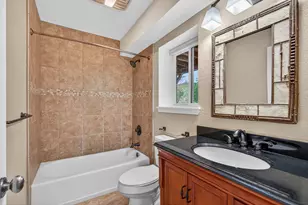 2365 Eastside Rd, Jacksonville, OR 97530 - Photo 34