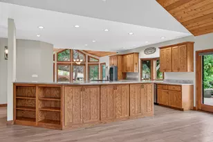 2365 Eastside Rd, Jacksonville, OR 97530 - Photo 12