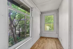 324 Liberty St, Ashland, OR 97520 - Photo 8