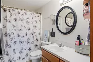 23 SE Benaiah Cir, Bend, OR 97702 - Photo 20