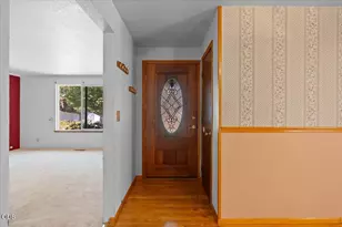 141 Southridge Way, Grants Pass, OR 97527 - Photo 8