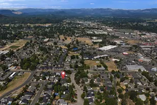 141 Southridge Way, Grants Pass, OR 97527 - Photo 28