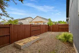 62856 NE Nolan St, Bend, OR 97701 - Photo 34