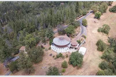 9595 Sterling Creek Road, Jacksonville, OR 97530 - Photo 2