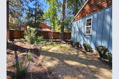 369 E St Helens Avenue, Sisters, OR 97759 - Photo 30