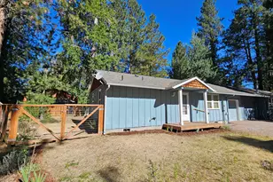 369 E St Helens Ave, Sisters, OR 97759 - Photo 2