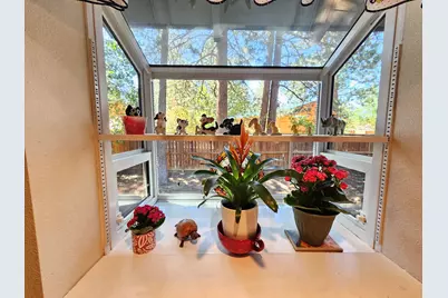 369 E St Helens Avenue, Sisters, OR 97759 - Photo 8