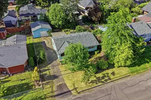 8703 NE Sacramento St, Portland, OR 97220 - Photo 32