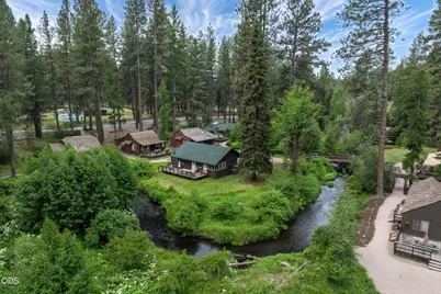13375 SW Forest Service Road #10, U2, Camp Sherman, OR 97730 - Photo 2