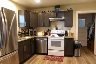 411 SE Evergreen Ave, Redmond, OR 97756 - Photo 12