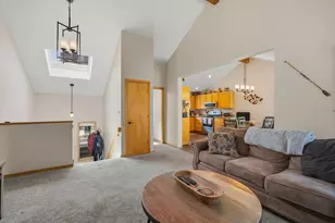 17916 Sandtrap Ln, Sunriver, OR 97707 - Photo 14