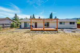 351 Oxford St, Ashland, OR 97520 - Photo 38