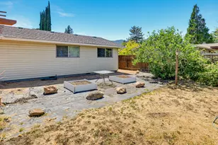 351 Oxford St, Ashland, OR 97520 - Photo 40