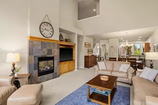 11110 Village Loop, Redmond, OR 97756 - Photo 16