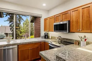 11110 Village Loop, Redmond, OR 97756 - Photo 10