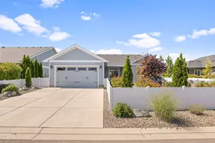 409 Sand Pointe Dr, Central Point, OR 97502 - Photo 32
