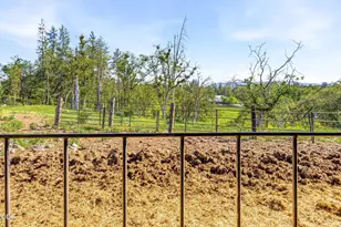 1299 OR-234, Eagle Point, OR 97524 - Photo 40
