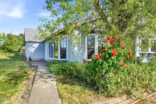 1299 OR-234, Eagle Point, OR 97524 - Photo 8