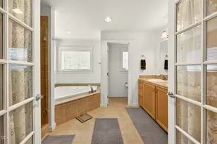 2076 Magnolia Ave, Medford, OR 97501 - Photo 26