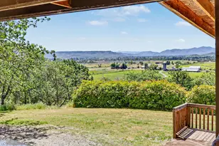 15336 Oregon 62, Eagle Point, OR 97524 - Photo 10