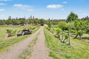 15336 Oregon 62, Eagle Point, OR 97524 - Photo 40