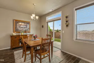 2727 NE 6th Dr, Redmond, OR 97756 - Photo 8