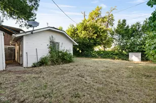 429 S Grape St, Medford, OR 97501 - Photo 24