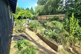 1133 SW Ballinger Dr, Grants Pass, OR 97526 - Photo 30