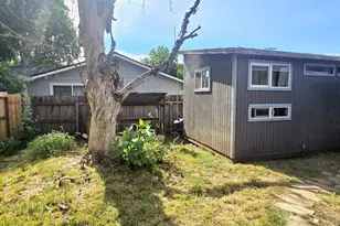 1133 SW Ballinger Dr, Grants Pass, OR 97526 - Photo 32