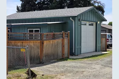 1716 SW K Street, Grants Pass, OR 97526 - Photo 8