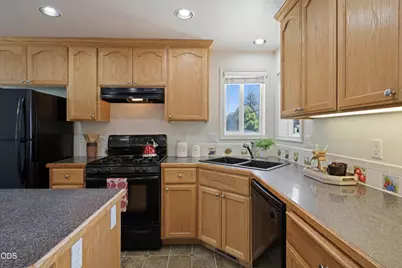 2474 NE Rosemary Drive, Bend, OR 97701 - Photo 12