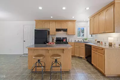 2474 NE Rosemary Drive, Bend, OR 97701 - Photo 10