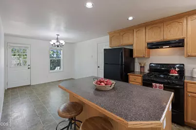 2474 NE Rosemary Drive, Bend, OR 97701 - Photo 14